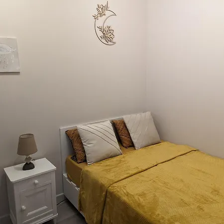 Confortable En Pleine Nature Avec Salon Et Cuisine Equipee, Ideal Pour Un Sejour A - Fr-1-806-2 * Bourbonne-les-Bains