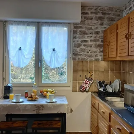 Confortable En Pleine Nature Avec Salon Et Cuisine Equipee, Ideal Pour Un Sejour A - Fr-1-806-2 Bourbonne-les-Bains