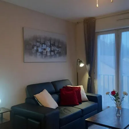 Confortable En Pleine Nature Avec Salon Et Cuisine Equipee, Ideal Pour Un Sejour A - Fr-1-806-2 Lägenhet Bourbonne-les-Bains